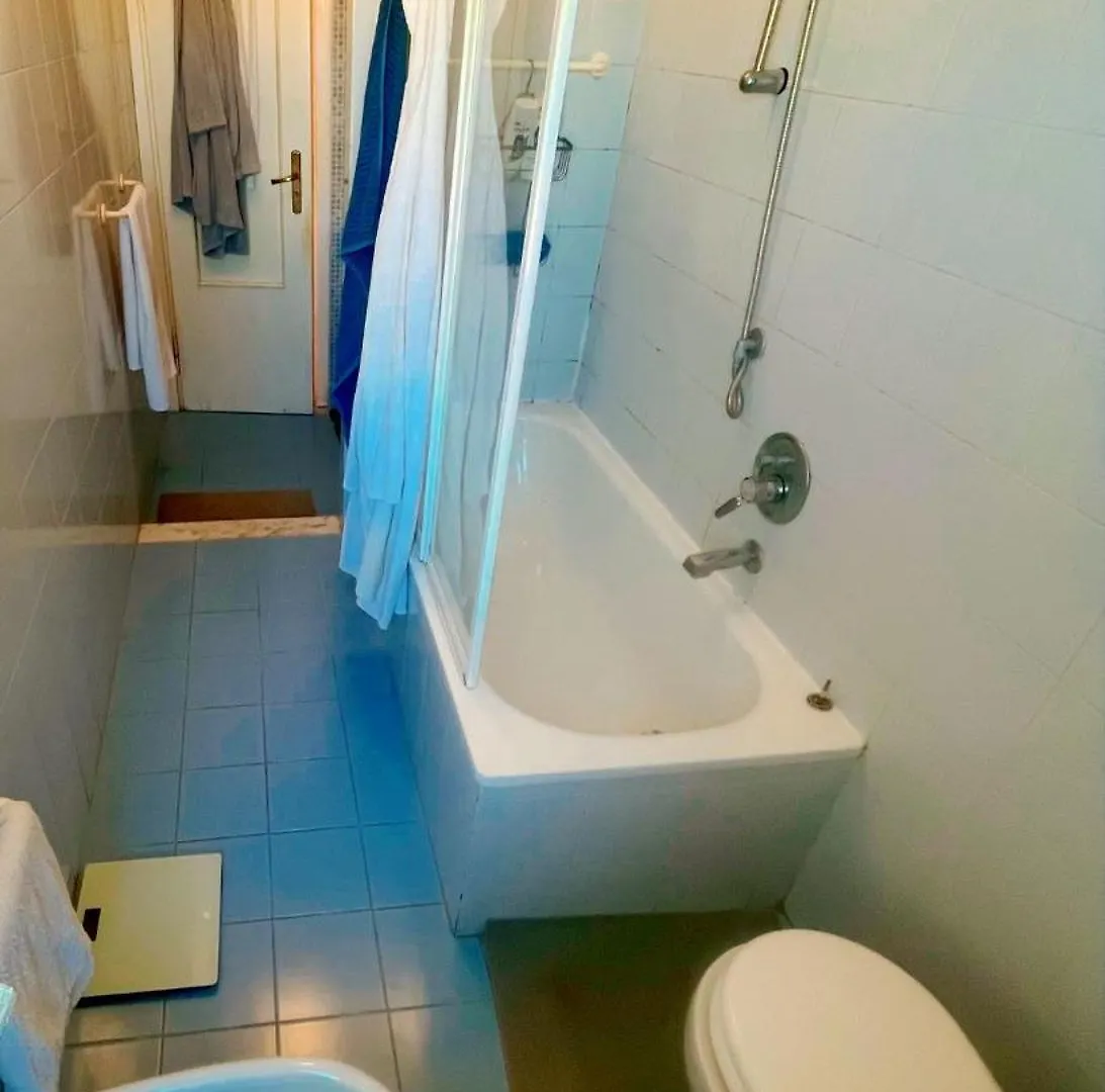 Homestay Stanza Singola In Appartamento Condiviso Florence